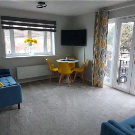 2 Bedroom Apartment Exhall Esterno foto