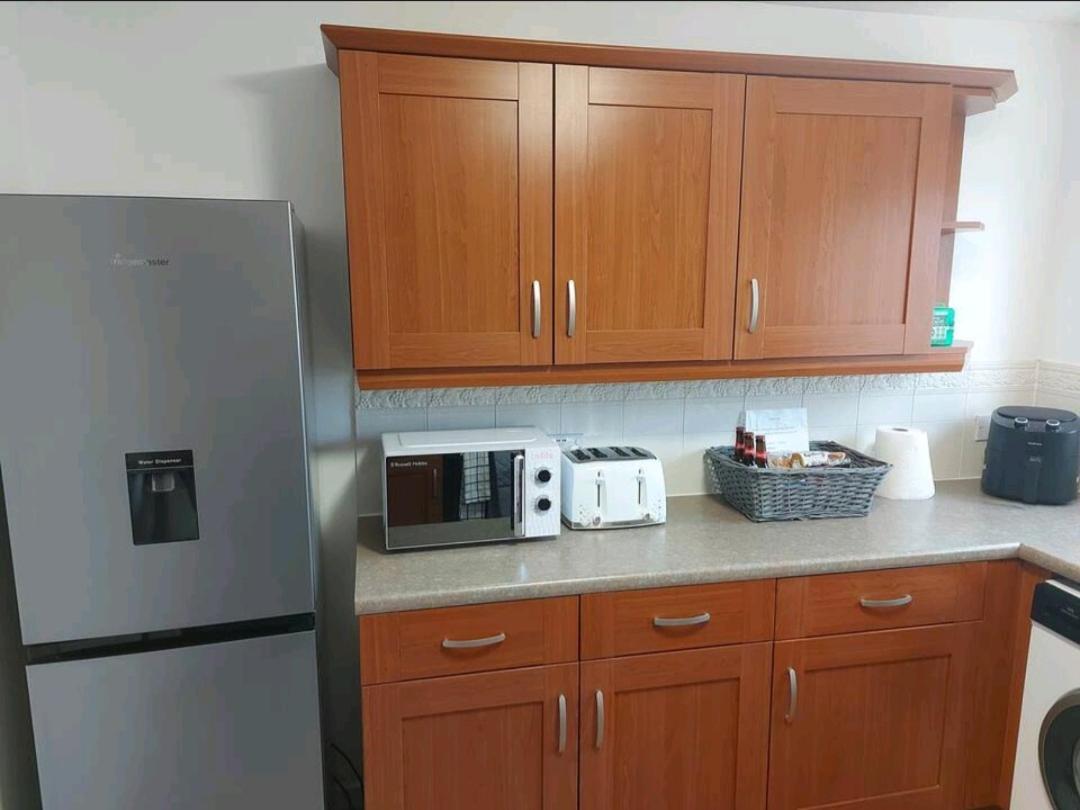 2 Bedroom Apartment Exhall Esterno foto